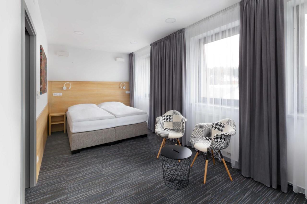Ala Hotel Бистрице над Пернщейнем Екстериор снимка
