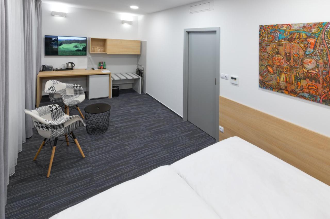 Ala Hotel Бистрице над Пернщейнем Екстериор снимка