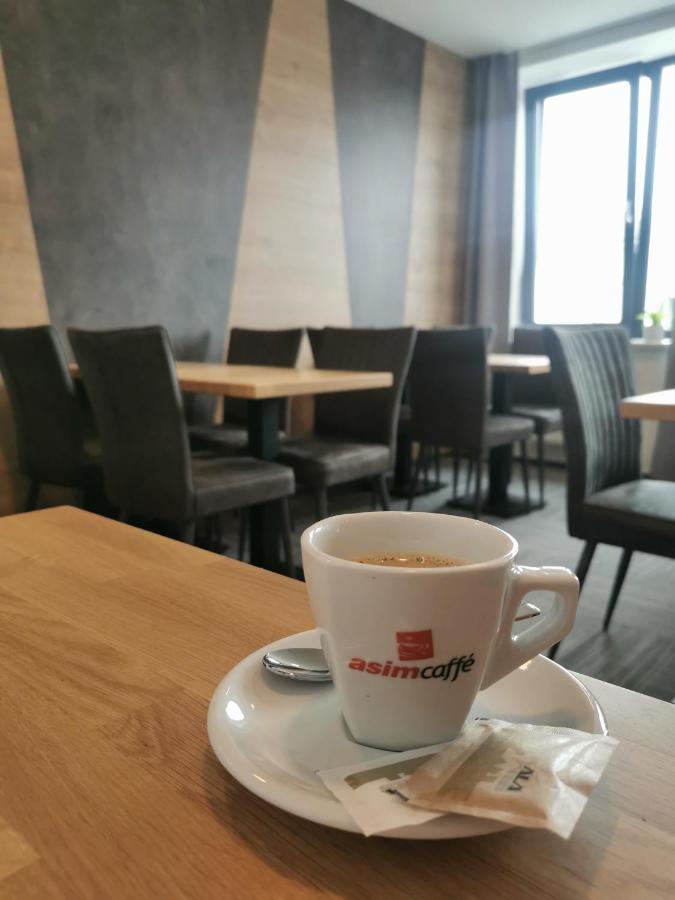 Ala Hotel Бистрице над Пернщейнем Екстериор снимка